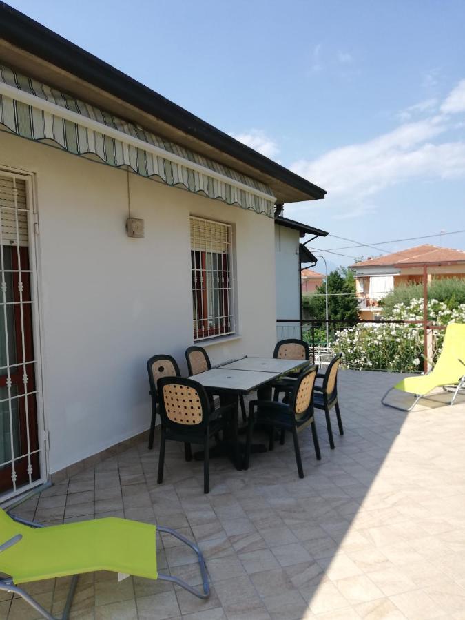 Cinzia'S Holiday Home 代森扎诺-德尔加达 外观 照片